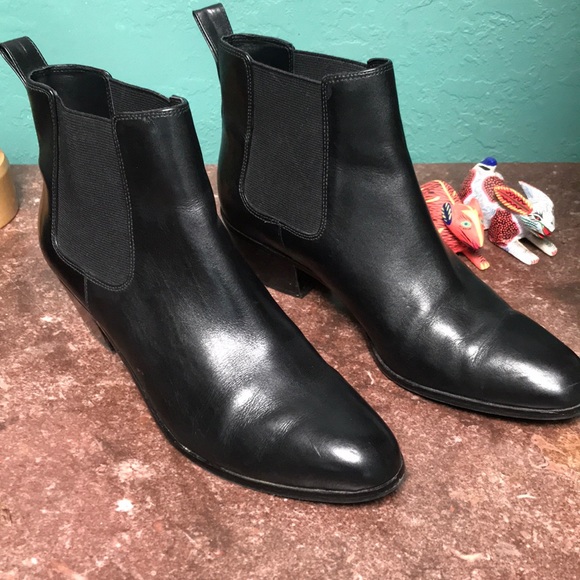 Via Spiga Shoes - Via Spiga Black Booties! Size 8!!